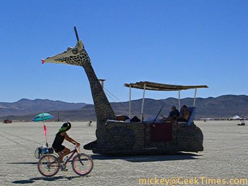 giraffe art car